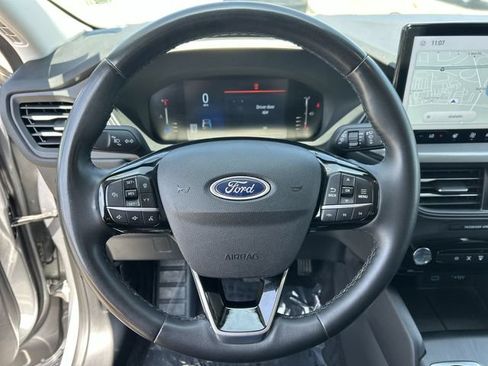 Used 2023 Ford Escape SE FWD image 21
