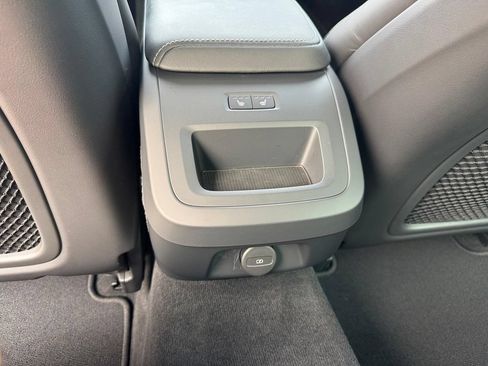 Certified 2024 Volvo S60 B5 Plus w/ Climate Package AWD/4WD image 9