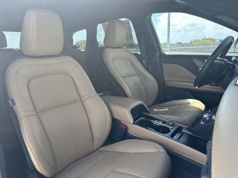 Used 2022 Lincoln Corsair Reserve w/ Equipment Group 201A FWD image 30