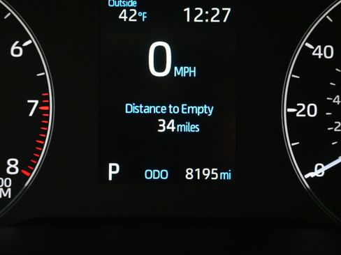 Used 2025 Toyota Corolla LE w/ LE Premium Package image 24