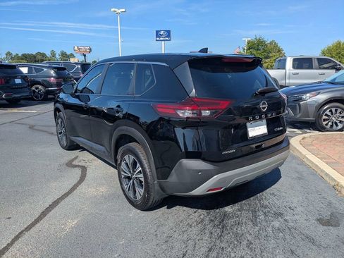 Used 2023 Nissan Rogue SV AWD/4WD image 7