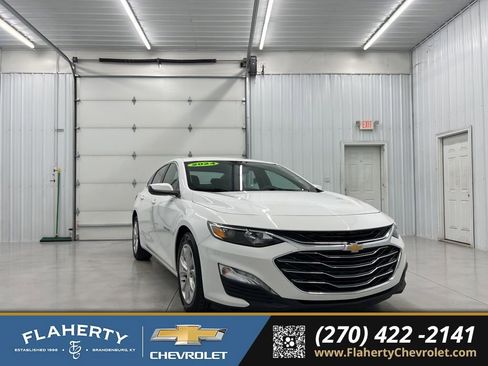 Used 2024 Chevrolet Malibu LT image 1
