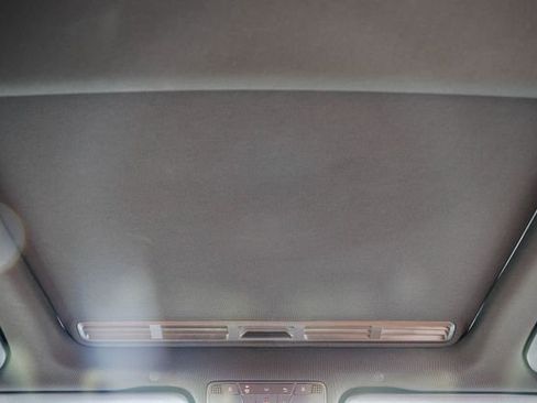 Used 2021 Mercedes-Benz GLC 300 4MATIC Coupe image 16