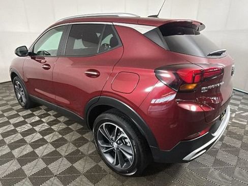 Used 2023 Buick Encore GX Select w/ Safety Package II AWD/4WD image 4
