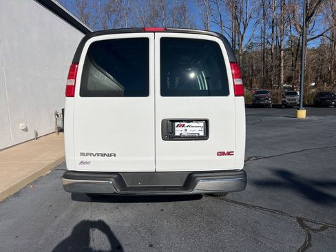 Used 2023 GMC Savana 2500 w/ Driver Convenience Package RWD image 9