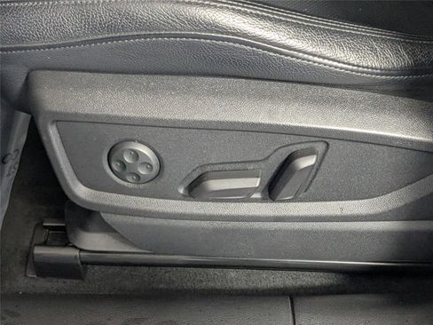 Used 2020 Audi Q5 2.0T Premium Plus w/ Premium Plus Package image 11