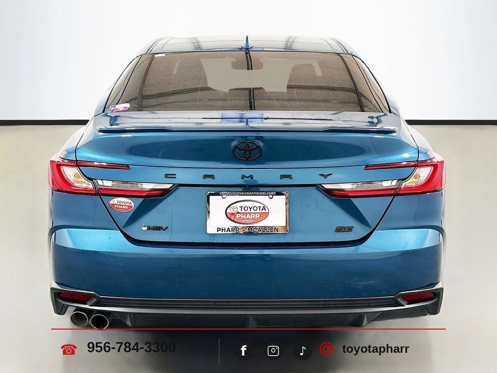 Used 2025 Toyota Camry SE w/ Convenience Package FWD image 6