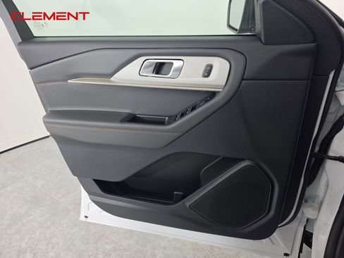 New 2026 Ford Explorer Active image 25