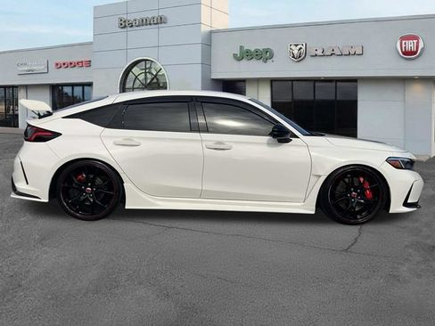Used 2024 Honda Civic Type R image 8