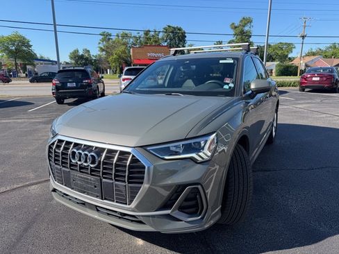 Used 2024 Audi Q3 2.0T Premium Plus w/ Premium Plus Package AWD/4WD image 2