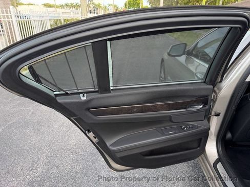 Used 2011 BMW 750i RWD image 71