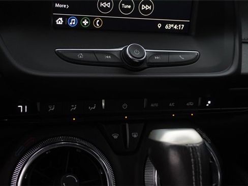 Used 2020 Chevrolet Camaro LT image 19