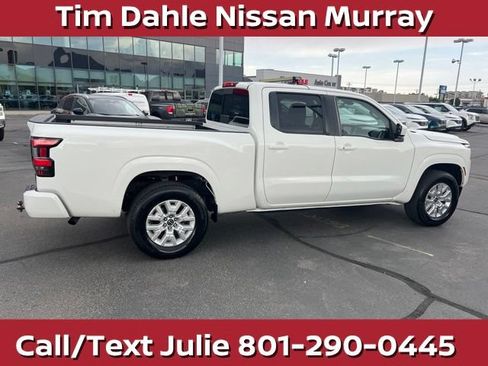 Used 2023 Nissan Frontier SV w/ Technology Package AWD/4WD image 12