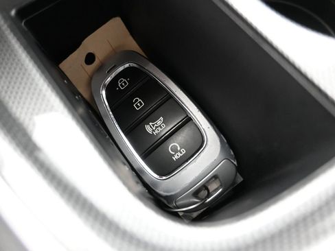 Used 2022 Hyundai Santa Fe SEL image 17