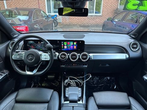 Used 2023 Mercedes-Benz EQB 300 4MATIC image 20