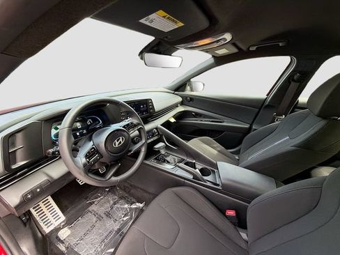 Certified 2026 Hyundai Elantra Sport FWD image 19