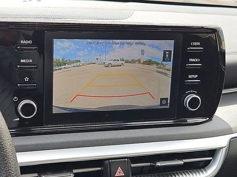 Used 2023 Kia K5 LXS FWD image 16