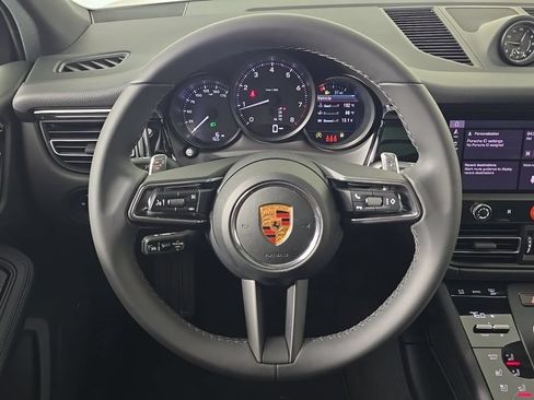 Used 2026 Porsche Macan AWD/4WD image 29
