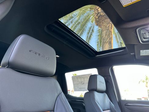 New 2026 GMC Sierra 1500 AT4 w/ AT4 Premium Package AWD/4WD image 16