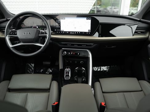 Certified 2025 Audi Q5 Premium w/ Premium Plus AWD/4WD image 8