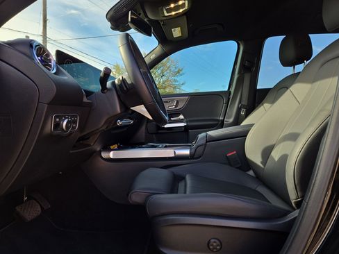 New 2025 Mercedes-Benz GLB 250 GLB 250 image 16