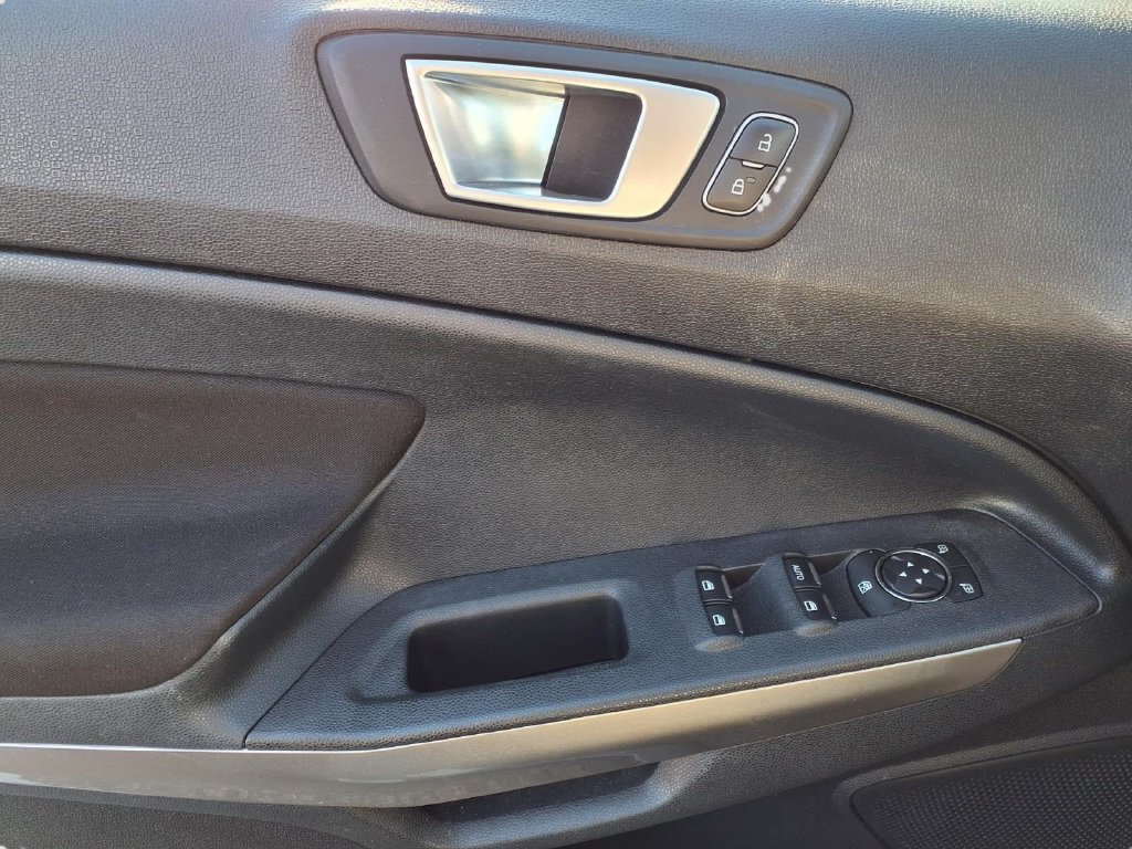 Used 2018 Ford EcoSport SE w/ SE Convenience Package FWD image 19