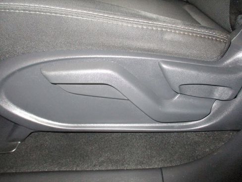 Used 2019 Nissan Pathfinder S image 15