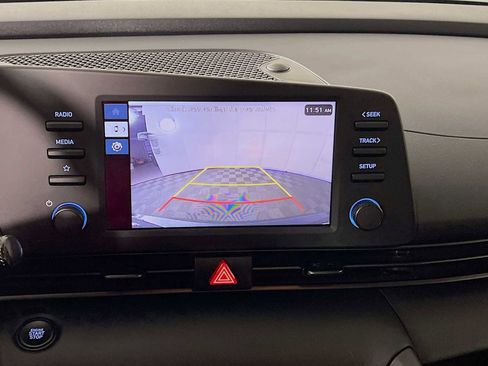 Used 2025 Hyundai Elantra Sport image 13