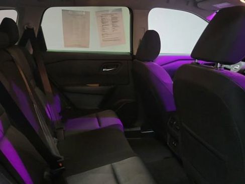 Used 2024 Nissan Rogue SV image 20