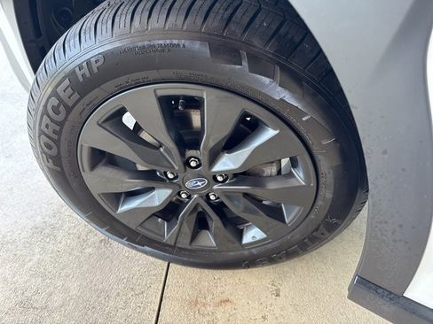 Used 2024 Subaru Outback Onyx Edition image 40