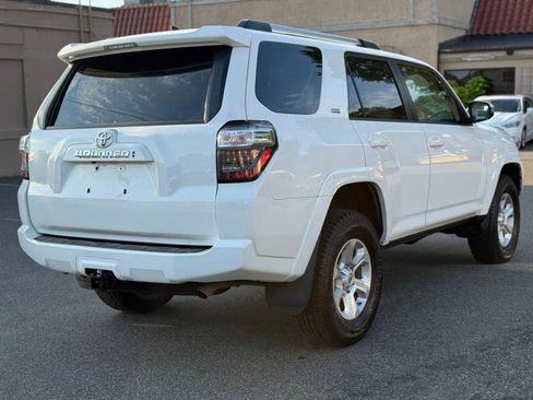 Used 2020 Toyota 4Runner SR5 Premium image 9