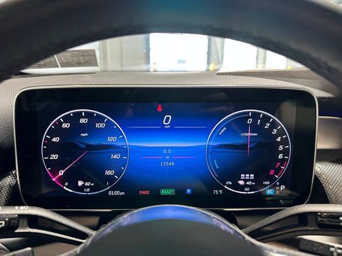 Used 2025 Mercedes-Benz GLC 350e 4MATIC image 8