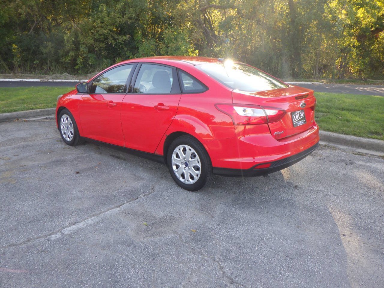 Used 2012 Ford Focus SE FWD image 3