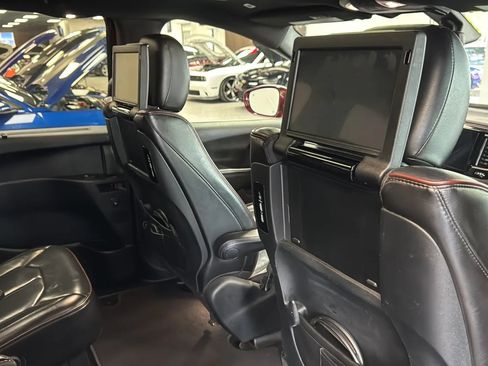 Used 2019 Chrysler Pacifica Limited FWD image 31