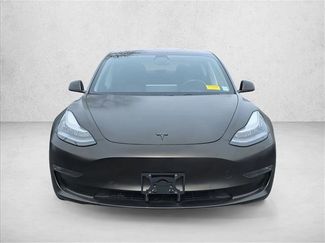 Used 2018 Tesla Model 3 Long Range video 2