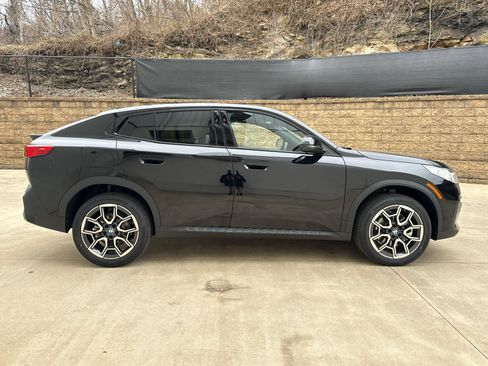 New 2026 BMW X2 xDrive28i w/ Convenience Package image 7