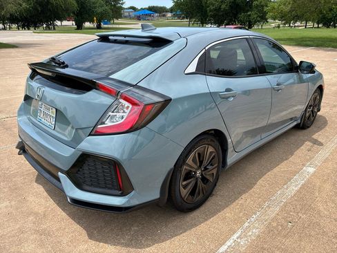 Used 2018 Honda Civic EX image 8