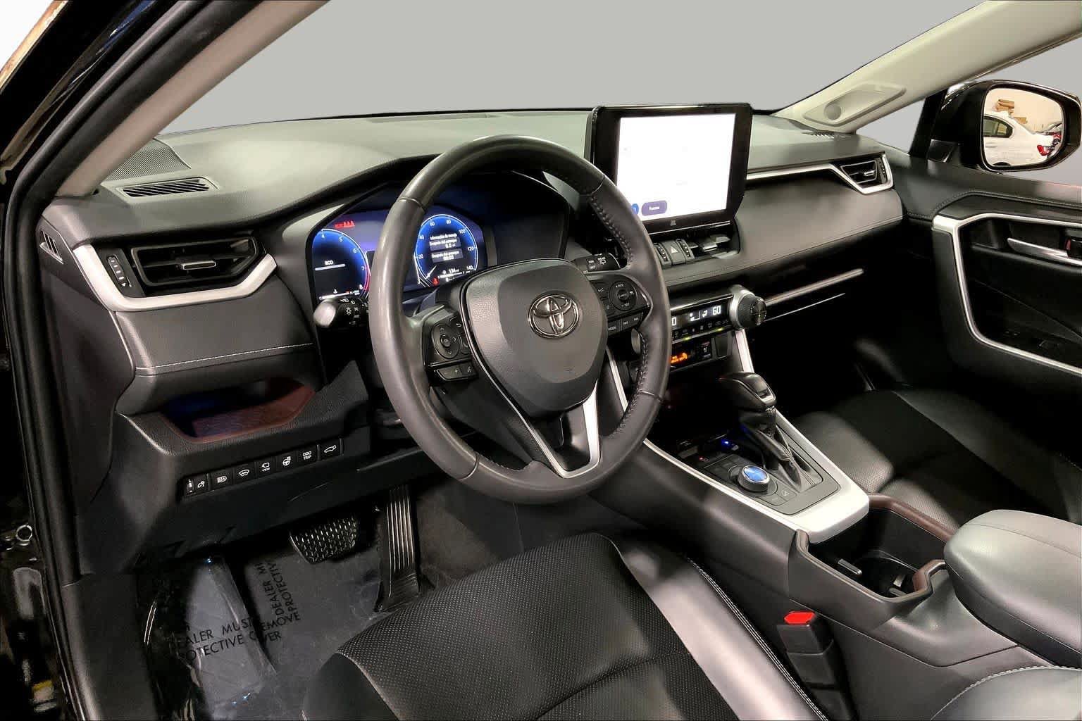 Certified 2023 Toyota RAV4 Limited AWD/4WD image 18