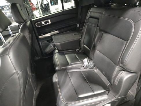 Used 2024 Ford Explorer XLT w/ Equipment Group 202A image 12