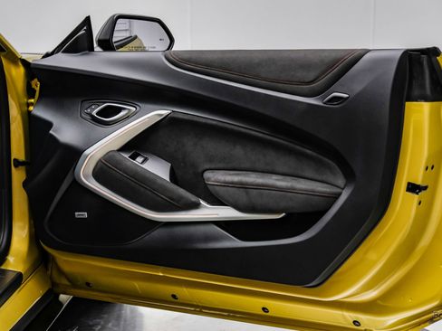 Used 2024 Chevrolet Camaro ZL1 image 94