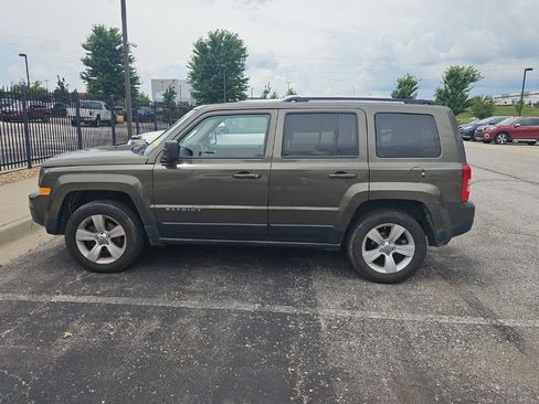 Used 2015 Jeep Patriot Sport w/ Power Value Group AWD/4WD image 8