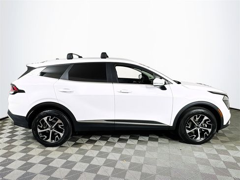 Used 2024 Kia Sportage EX image 8