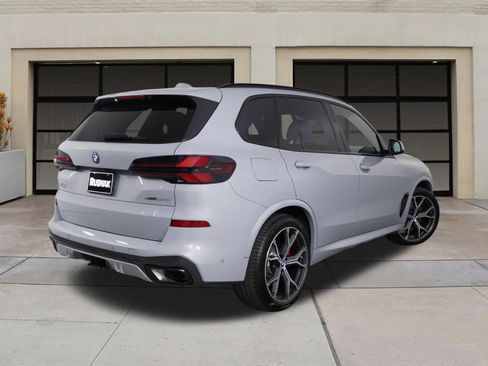 Used 2024 BMW X5 xDrive50e w/ M Sport Package AWD/4WD image 4