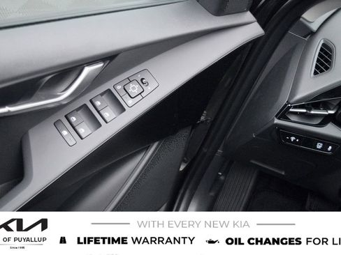 New 2026 Kia Niro LX FWD image 27