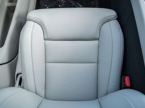 New 2026 Volvo XC60 B5 Ultra w/ Protection Package Premier image 27