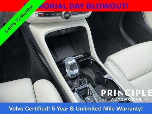 Certified 2023 Volvo XC40 B5 Plus w/ Protection Package Premier AWD/4WD image 20