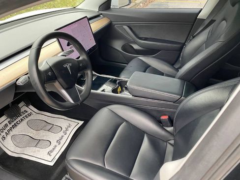 Used 2019 Tesla Model 3 image 10