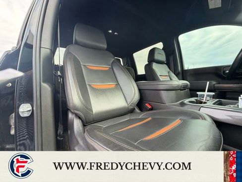 Used 2022 GMC Sierra 2500 AT4 image 16