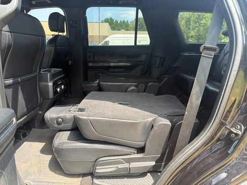 Used 2019 Ford Expedition Limited w/ Special Edition Package AWD/4WD image 11