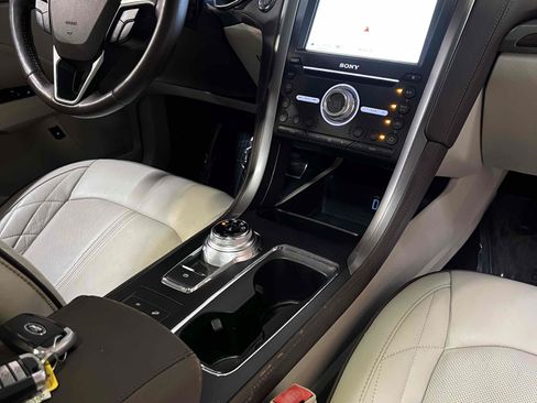 Used 2017 Ford Fusion Energi Platinum FWD image 11